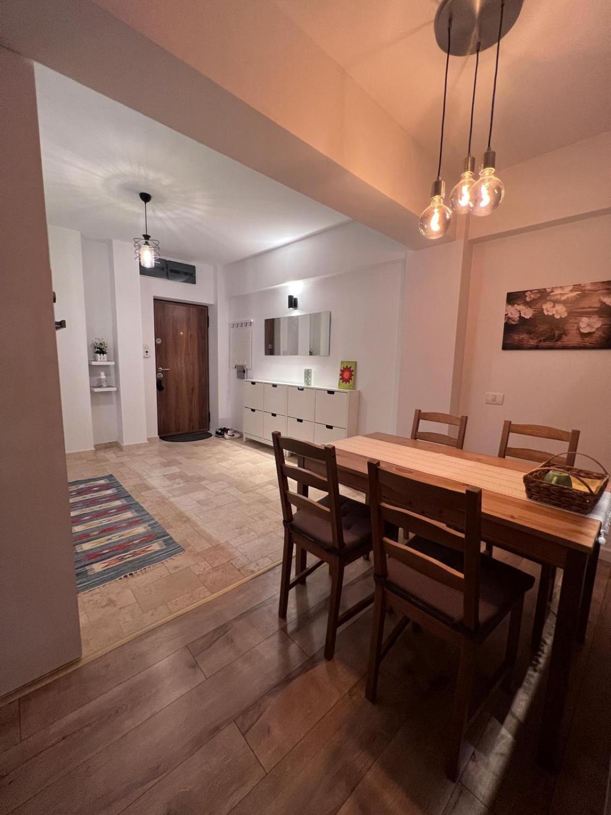 Central-Home Târgu Jiu エクステリア 写真