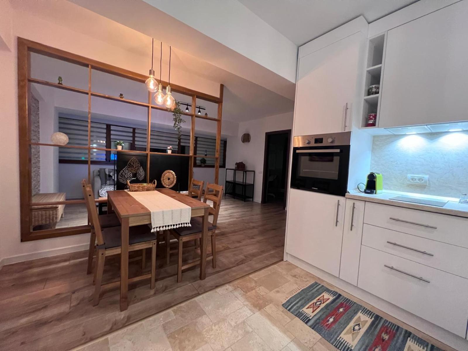 Central-Home Târgu Jiu エクステリア 写真