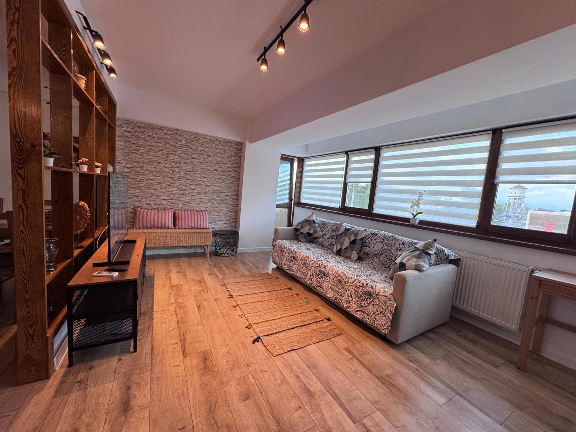 Central-Home Târgu Jiu エクステリア 写真